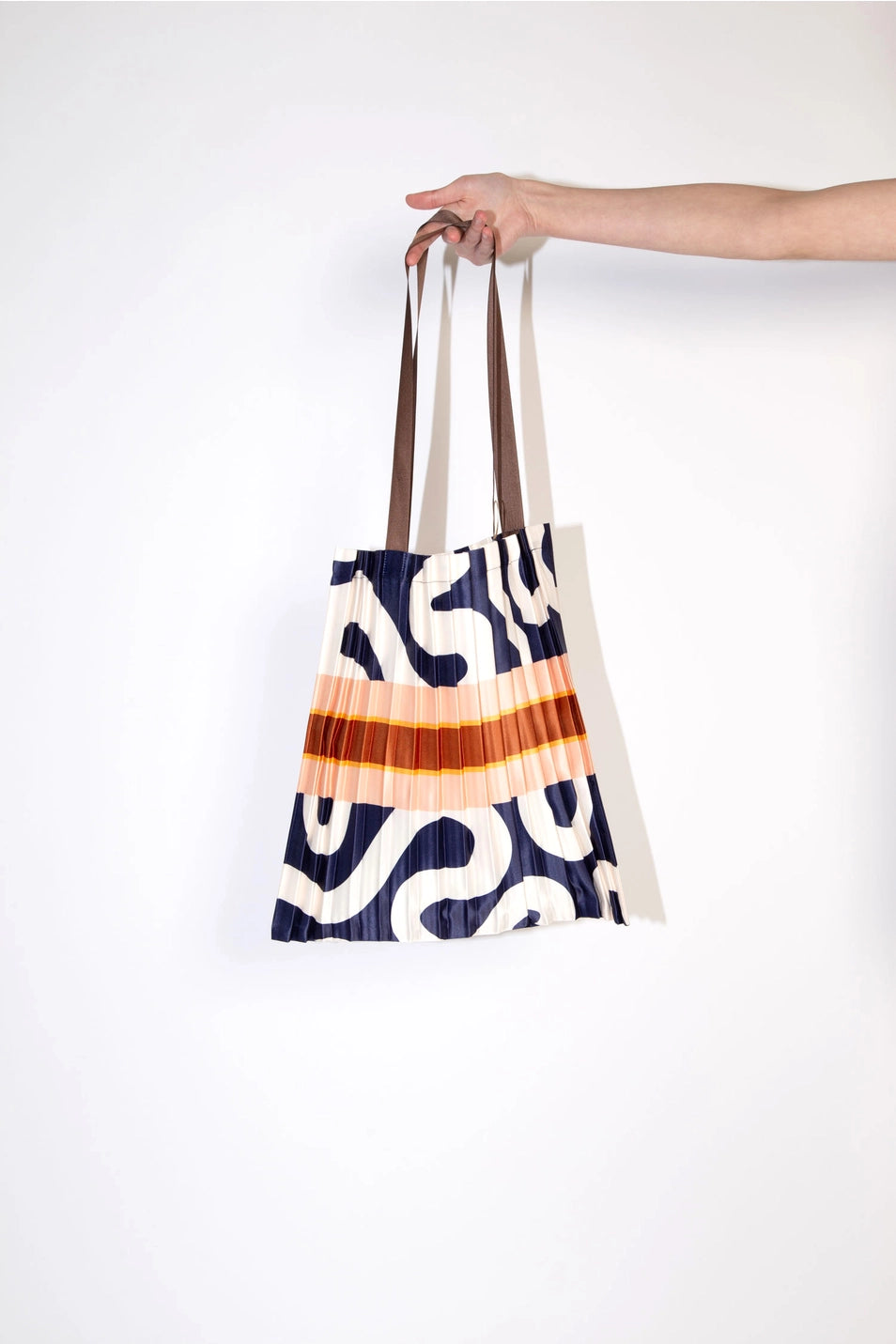 Pleated Tote Bag - Conca