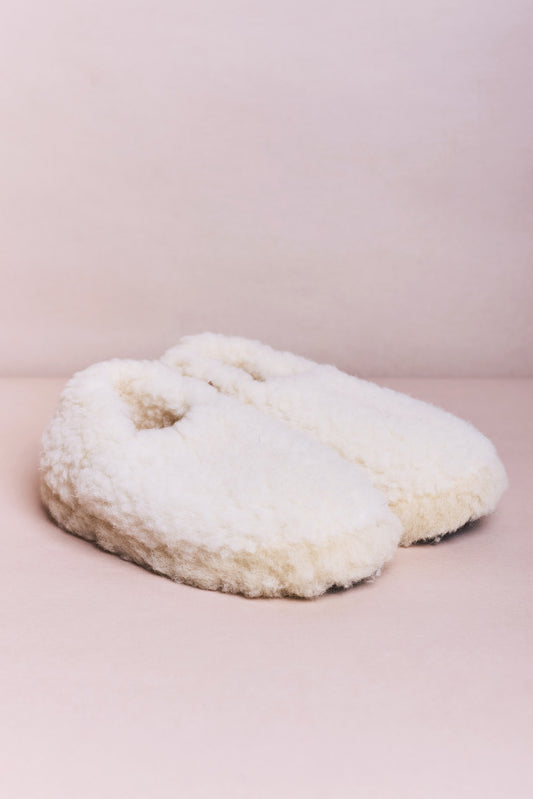 Short Wool Slippers - White